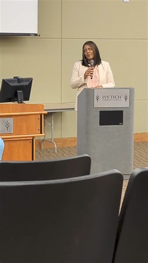 Evansville Mayor Stephanie Terry answers the question: "What advice would you give to women or young ladies looking at going into leadership roles?" #womeninhistory | Ivy Tech Community College Evansville