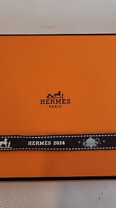 Just Authenticicated this gorgeous HERMES Kelly Wallet To Go 😍 | Style Exchange Boutique