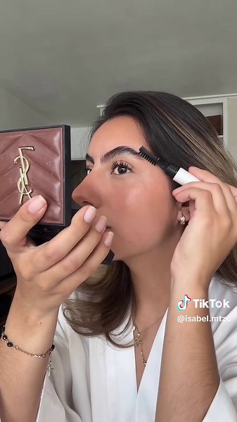 Experience Cult Paris: Brunch, Truffle Mayo & More