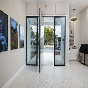 [Hot Item] Modern Frosted Glass Exterior Pivot Wooden Door for Houses