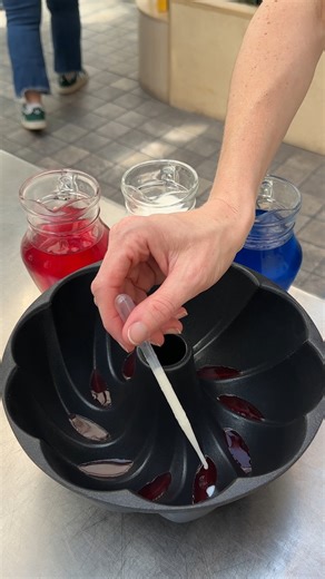 Fourth of July Jello Cake! Sweet, wiggly, and perfectly patriotic 🍰🎆 #fblifestyle | Chefclub Network