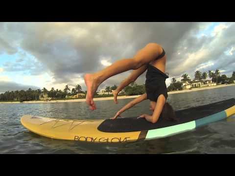 SUP Paddleboard Yoga Flow