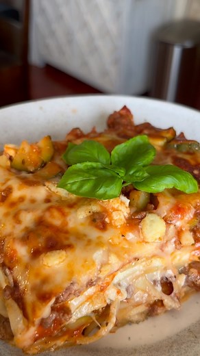 Delicious lasagna #yummy #deli #lasagna #reels #instagood #instadaily #cooking #recipes | Esmeralda Cardenas