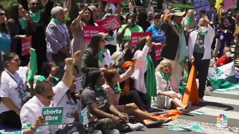 Reps. Ocasio-Cortez and Omar among Democrats arrested at abortion rights protest