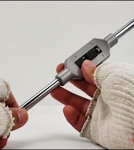 Auniwaig 2PCS M4-M12 Adjustable Tap Wrench Reamer Steel Adjustable Wrench Hand Tool Hand Taps Holder Tapping Reamer Tools for Metalworking