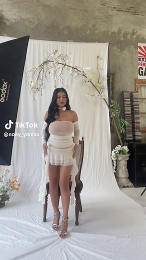 Behind-the-Scenes Modeling Photoshoot with Faii Orapun