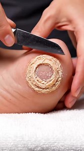199K views · 823 reactions | Foot Care Soothing Clean | Exfoliation Sounds 6PAZ #footcare #heeleexfoliation #pedicure #oddlysatisfying #dryskinremoval Enjoy clean, relaxing foot-care ASMR with gentle heel exfoliation and natural callus removal. Disclaimer: AI-generated educational & relaxation content. | Quranic Life | Facebook