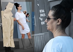 Mama Antoniei, Denise Iacobescu, la șuetă cu portarul blocului