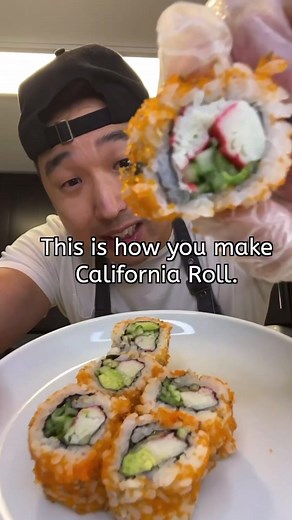 895K views · 19K reactions | California Roll 呂陋 #easyrecipes #sushi #sushilovers #california #fyp | Chris Cho | Facebook