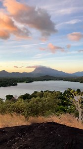 Mesmerizing Sunset in Mahiyanganaya: A Stunning Journey with @dieticianontheroad . . . #SoSriLanka #ExploreSriLanka #VisitSriLanka #SriLankaTourism #SriLankaTravel #SriLanka #Mahiyanganaya | Tourism Sri Lanka