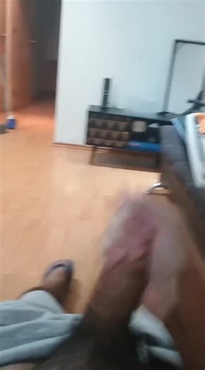 My girlfriend send me a clip and I couldn't avoid jerking off myself until I cum....