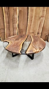 21K views · 306 reactions | Crystal Clear Round Resin Table  Link In Bio For A Table Quote  #epoxytable #diningtable #modern #inspo #furnituredesign | Backyard Resin | Facebook