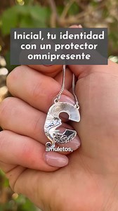 3.9K reactions · 169 shares | Inicial, tu identidad con un protector omnipresente #joyeria #joyas #jewelry #moda #accesorios #plata #oro #anillos #aretes #pulseras #joyeriaartesanal #joyeriamexicana #hechoamano #joyeriacontemporanea | Aranza DÜKE | Facebook