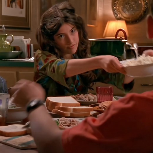 Sabrina Carpenter Cynthia Sanders Edit: Exploring Malcolm in the Middle