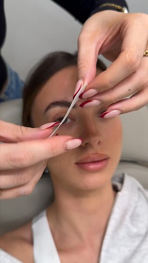 ✨ Lash Lift Filler Treatment ✨ Say hello to your natural lashes but better Our 25.9 Lash Filler Lamination is designed to thicken lashes by 25% and lengthen by 9%, yes, actual results, not just a temporary illusion! ✔ Lifted, curled lashes that last up to 8 weeks ✔ Add a black tint for that classic extensions look (minus the upkeep!) ✔ Perfect for low-maintenance beauty lovers Ready to ditch the lash extensions? Book in now and fall in love with your natural lashes! 📲 Book via the link in bio! 