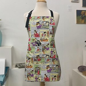 Reversible Unisex Apron: Dysfunctional Family Print (standard Length) for Crafting, Gardening, Art, Pottery, Cooking & More! - Etsy UK