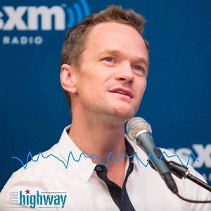 "He's a mensch..." Neil Patrick Harris has some very kind words for Howard Stern on the show this morning 📻#StormeWarrenShow | SiriusXM The Highway