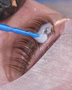 This lash lift for men is so satisfying to watch! 🤩 Beautician : Sabrina Yasmin | Beauty Wow