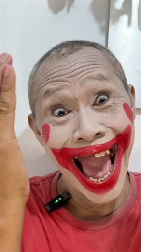 I Covered My Face… You Won’t Expect This Funny Clown Reveal 🤡😂 #lucu #funny