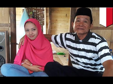 Kakek menikah dengan wanita muda di Sulawesi Selatan - TomoNews