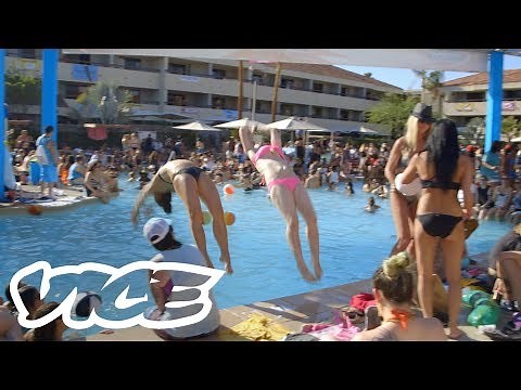 A Weekend At The Biggest Lesbian Party in the World