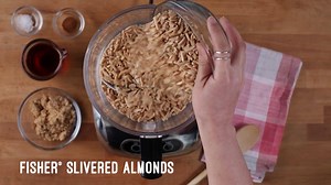 These homemade Almond Toaster Pastries are actually SO much easier to make than you’d expect. They use refrigerated pie crust and are out of the oven in only 12 minutes. Brunch just got even better! http://bit.ly/2Ft3NzG | Fisher Nuts