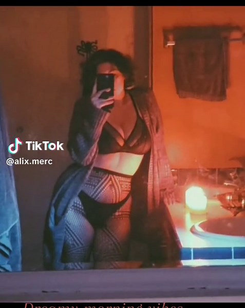 If I could flavor my whole life in VHS, I would. #mood #beautiful #music #morning #beauty #sweet #vibe #aesthetic #moments #fyp