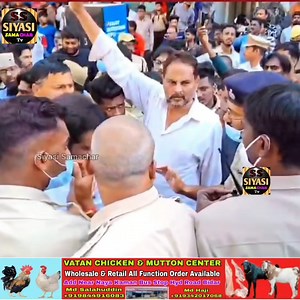 5.7K views · 56 reactions | GHMC ki janib se Chintal Basti, AC Guards me Footpath par Gareeb'on ke Dukanat ko kiya jaraha tha Bulldozer ke zariye Barqast, iski itella milte hi MLA Majid Hussain pahunche, GHMC aur Police ke samne saqt barhami ka izhaar karte huye Bulldozer ke kaam ko roka, Etejaj kiya aur GHMC walon ko fauran wapis jane ka Mutaleba kiya. | Siyasi Samachar | Facebook