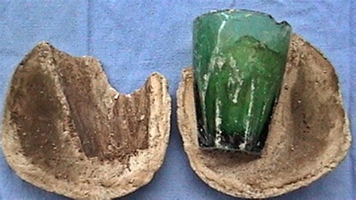 महिला के प्राइवेट पार्ट में उठा तेज दर्द, पता चला 4 साल से फंसा है कांच का ग्लास!