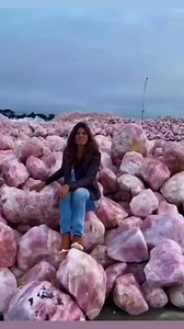 1000 tons of rose quartz here.Rose quartz heaven.Tag a rose quartz lover.Credit @magick.planetQuartz mining ⛏️ #quartzmining #quartzmine #quartz_mine #mining_quartz #quartz_mining #quartzminer #quartz_miner #quartzminerals #khushallfineminerals #naturalcrystals #khushallgems #crystalporn #quartzcollecting #crystalsofig #crystal #crystals #gem #healinggems #crystalmagic #consciousliving #cystalshop #crystallove #crystalsforsale #healingcrystals #minerals #crystalcommunity #quartz_collection #quar