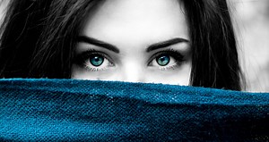 Why Do Women Play Mind Games? (Playing Hard to Get) - Your Wingmam