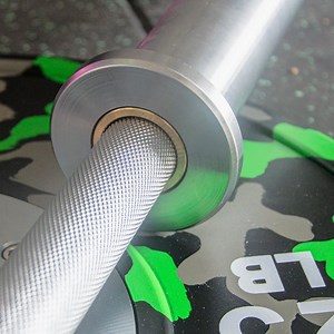 [Hot Item] Factory Direct Manufacturing Exercise Equipment Weightlifting Barbell Bar with Volcanic Knurling Customized 4/6/8/10/Nk Needle Bearings