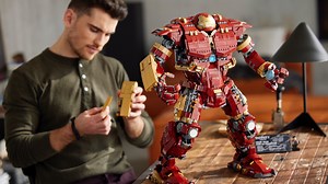 LEGO Marvel 76210 Hulkbuster only gets worse closer up