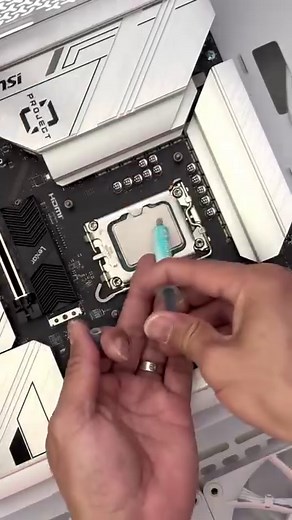 See the CapSwap in action in this “How To Install” video reel of the Corsair iCUE LINK TITAN 360 RX RGB AIO Liquid CPU cooler 💦😍👍 @corsair #corsair #titan360 #aio #liquidcooler #cpucooler #funkykit 🛒 Shop: amzn.to/2tRHCPS ✅ Subscribe: bit.ly/3QK6m3W 🗣️ XPCM Group: tinyurl.com/3hzpt68d 🛠️ Rig Builder: tinyurl.com/57uf6wb6 🎙️ Podcast: bit.ly/3NFvWq8 | Funkykit