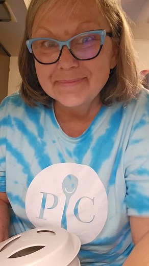 Dinnertime in no time! @pamperedchef tools help me stretch my grocery dollar and make dinnertime tasty! Love our Honey Sriracha Seasoning on chickie breasts! Make sure to follow me for more product demos and dinnertime tips! #letsgetcooking #dinnertimeinnotime #homecooking #howipamperedchef #winnerwinnerchickendinner | In the Kitchen with Lorri, Your Pampered Chef Lady