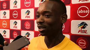 Kaizer Chiefs forward Khama Billiat said that everything is phashasha (cool) between himself and Orlando Pirates forward Thembinkosi Lorch after the two clashed last weekend in the #SowetoDerby. #Amakhosi4Life #KhosiFamily | Kaizer Chiefs Supporters