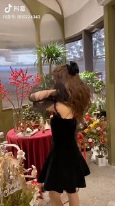 31K views · 244 reactions | Ghé shop rinh ngay bé đầm xinh cực xinh tối nay đi chơi còn kịp nè các ty ơi  | Lisa Nail & Spa - 리사 네일스파 | Facebook