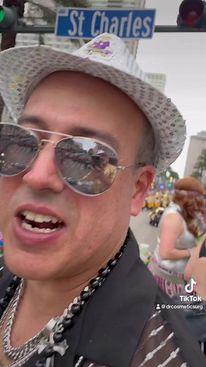 Mart gras 2024 - tucks parade | Sarasota Surgical Arts - Dr. Alberico Sessa