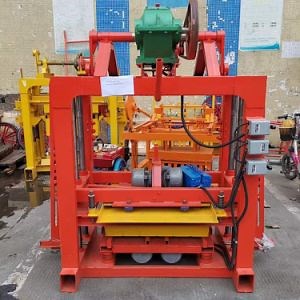 [Hot Item] Small Supplier Automatic Brick Making Machine Price (QTJ4-40)