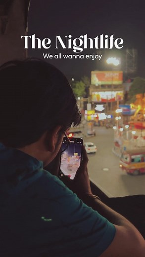 Ankan Ghosh | Content Creator  on Instagram: "Kya tumhara dil bhii sirf usi ko hi chahata hai ? . . . . . . . [Retro Bollywood Songs, KK, KK Songs, Love lyrics, Lyrical Reels, Old Bollywood Songs, Purani Jeans, Aesthetic Videos, Nightlife, Kolkata Night Nightlife] . . . . .#kolkatanightlife #kolkata #ig_captures #kolkatabuzz #oldbollywoodsongs #kk #kksongs #calcutta #lyricalreels #lyrics #aestheticreels #bollywoodstyle #retrobollywood #trendingreelsvideo"