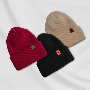 These 100% acrylic toques will keep you warm and keep Veterans on your mind. | The Royal Canadian Legion - National Headquarters
