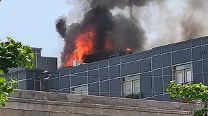 Indianapolis firefighters respond to downtown building fire