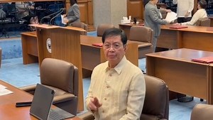 Pinayuhan ni Senate President Pro Tempore Panfilo Lacson si Senador Ronald “Bato” dela Rosa na magtagong mabuti, lalo na kung wala siyang intensyon na sumuko. | via Dang Garcia Basahin: https://tinyurl.com/3nmwkm9h | DZME 1530