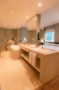 3 comments | Férias em família merecem o conforto e a experiência única do Sheraton São Paulo.  Nossos quartos são perfeitos para descansar e aproveitar a cidade de São Paulo. Venha aproveitar momentos especiais e transformar sua estadia em um verdadeiro presente! #SheratonSP #FériasEmFamília #Hospedagem | Sheraton São Paulo WTC Hotel | Facebook