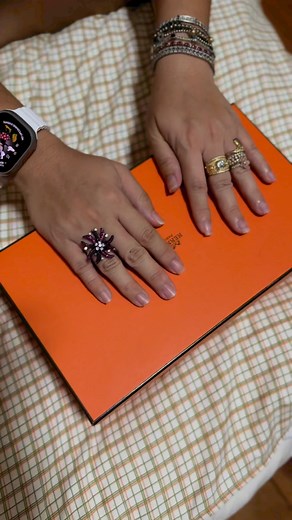 another Hermes Sandals unboxed...❣️🫶❤️😃 #blessed #blessedandgrateful #pinoy #hermes #asian #kawaii #likeme #fav #slippers #sandals #reelschallenge #reelsfypシ #reelsvideoシ #reelsfbシ #reelstrending #viralvideoシ #viralreelsfbpage | Genevie Buenconsejo