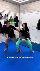 2.4K views · 32 reactions | A couple of Gracie Jiu Jitsu basic self defense moves. These come right out of the Helio Gracie self defense book as it was taught to us during our BJJ journey. . @kinetic_motions | Selfdefense Virtual | Facebook