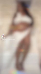 Studio maternity session ️I have the most beautiful moms! Book your session now; there are only a few spots left for October | Elizabeth Aleman Photography | Facebook