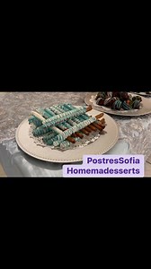 2.4K views | Gelatinas de mosaico en vaso , chicharrones de harina, fresas  con chocolates, pretzels y oreos | PostresSofia | Facebook