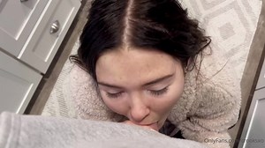 Webcam babe Crooksxo gets fucked non-stop