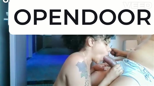 MAMADA PUERTA ABIERTA HOTEL ATRAPADO